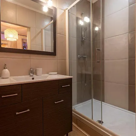 דירה Cocoon With Beautiful Terrace *